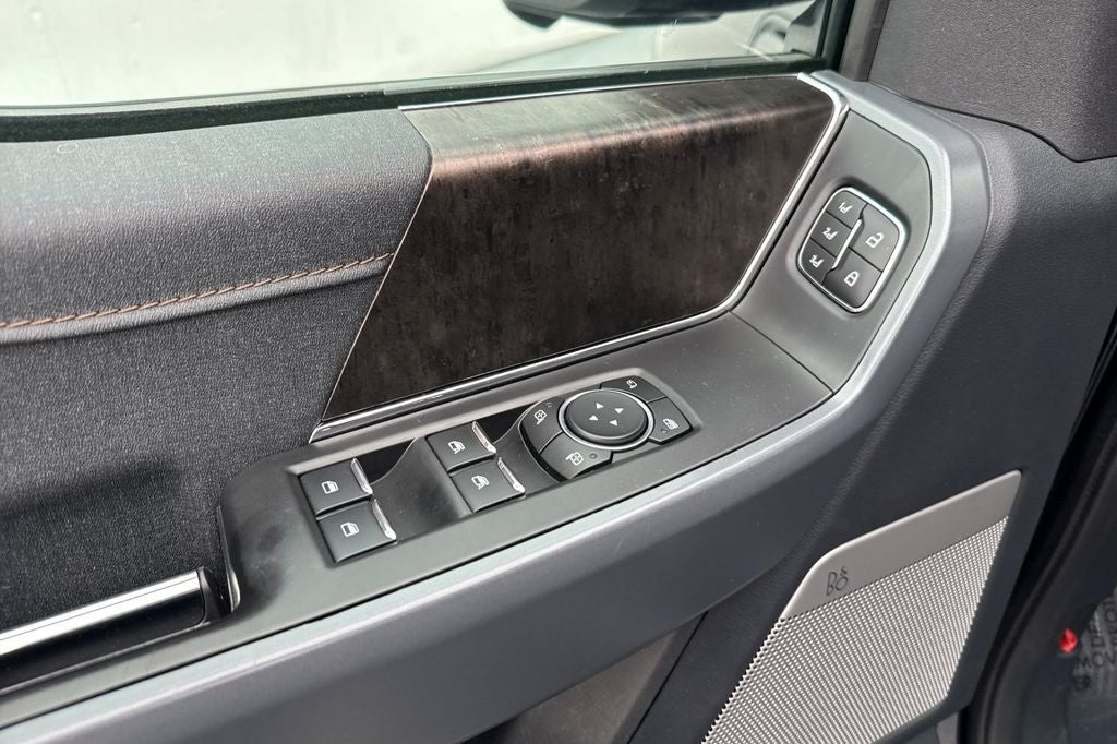 2023 Ford F-150 Lightning Lariat