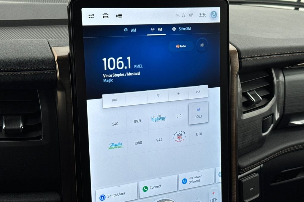 2023 Ford F-150 Lightning Lariat