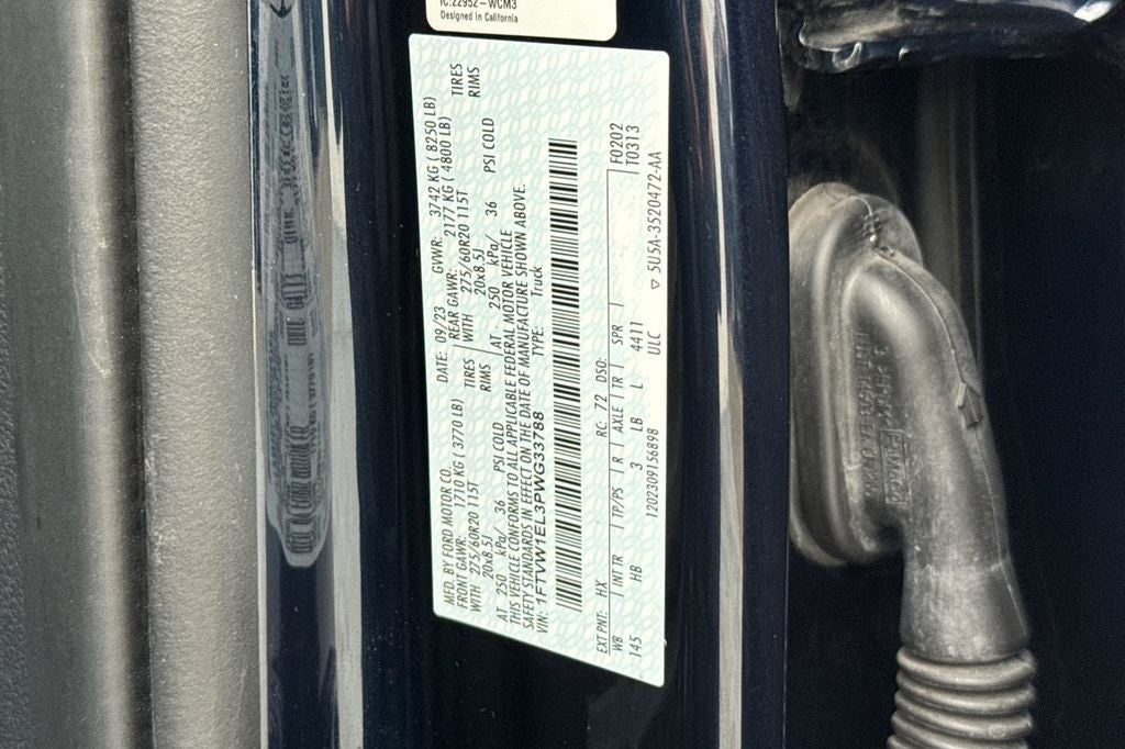 2023 Ford F-150 Lightning Lariat