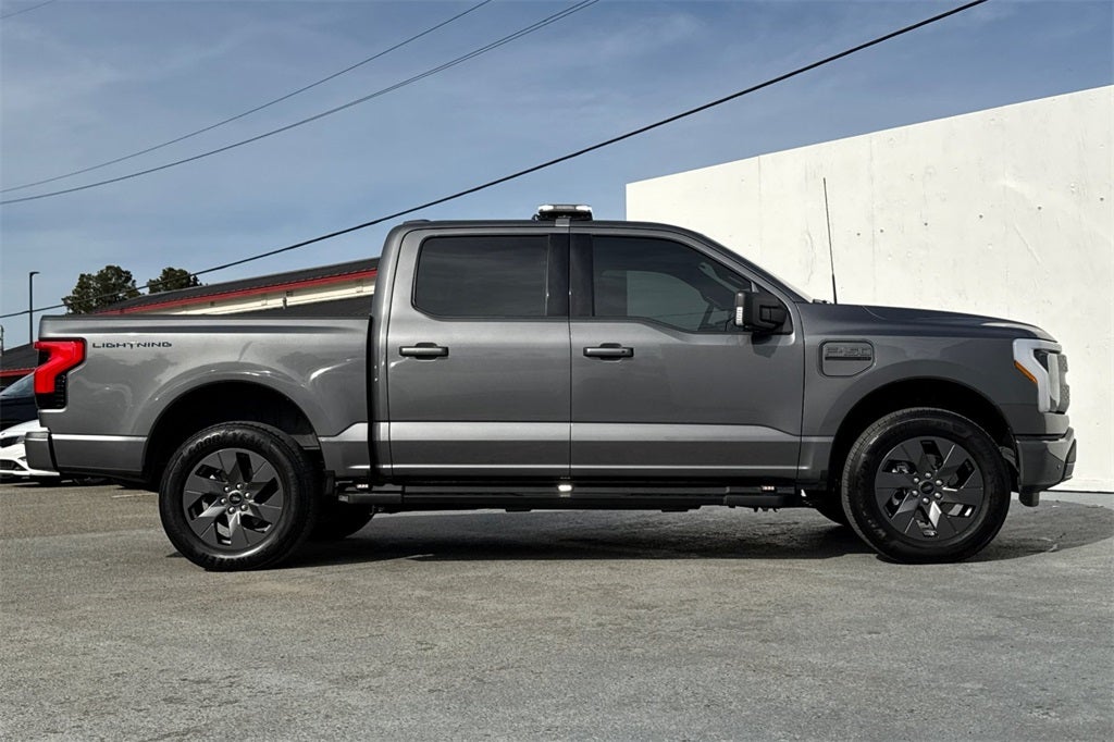 2023 Ford F-150 Lightning XLT