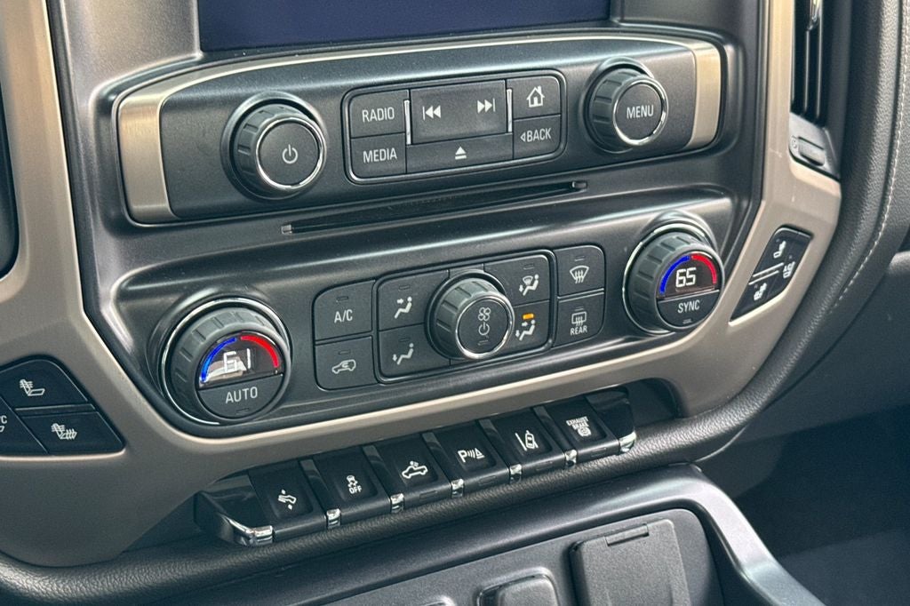 2015 GMC Sierra 3500HD Denali DRW