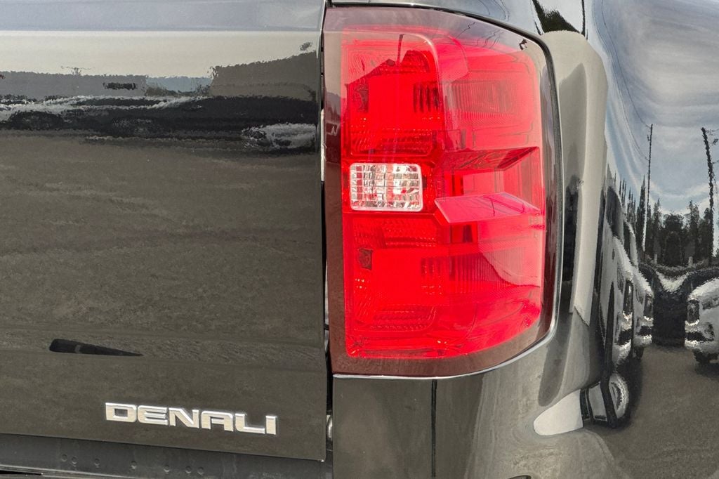 2015 GMC Sierra 3500HD Denali DRW