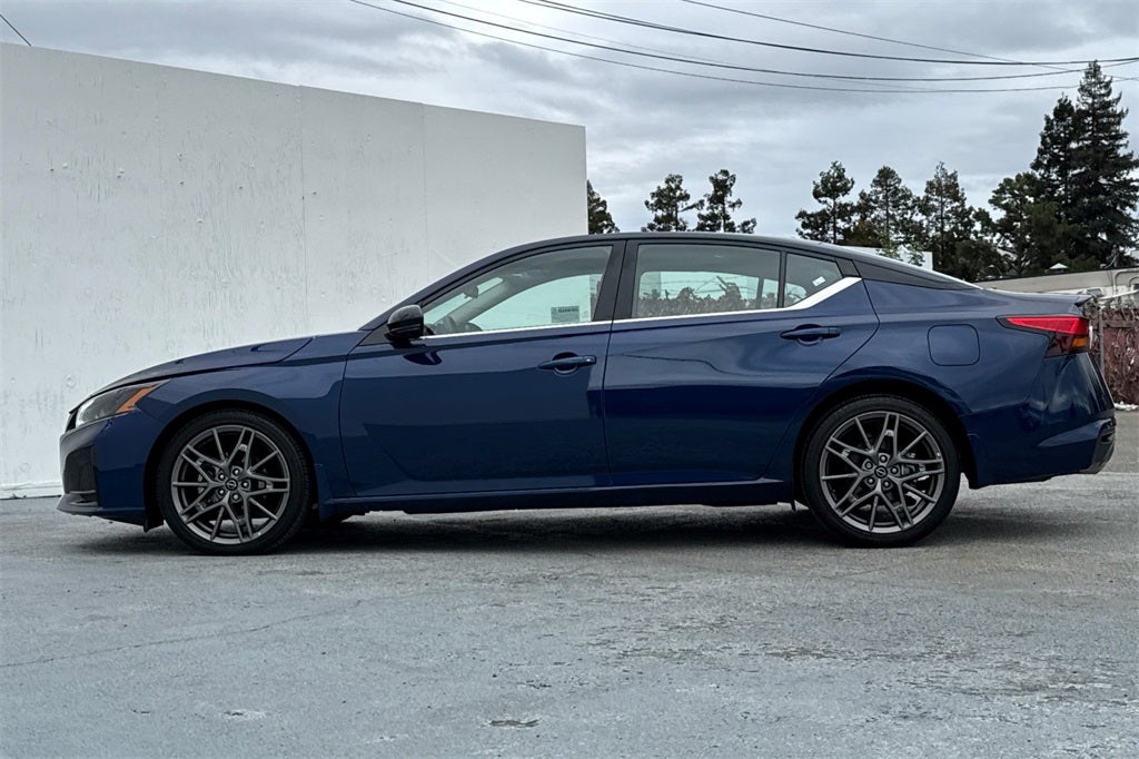 2023 Nissan Altima 2.0 SR *CERTIFIED*