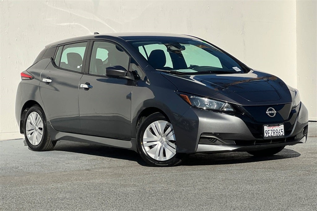 2023 Nissan Leaf S