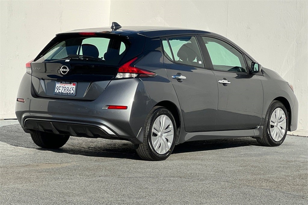 2023 Nissan Leaf S