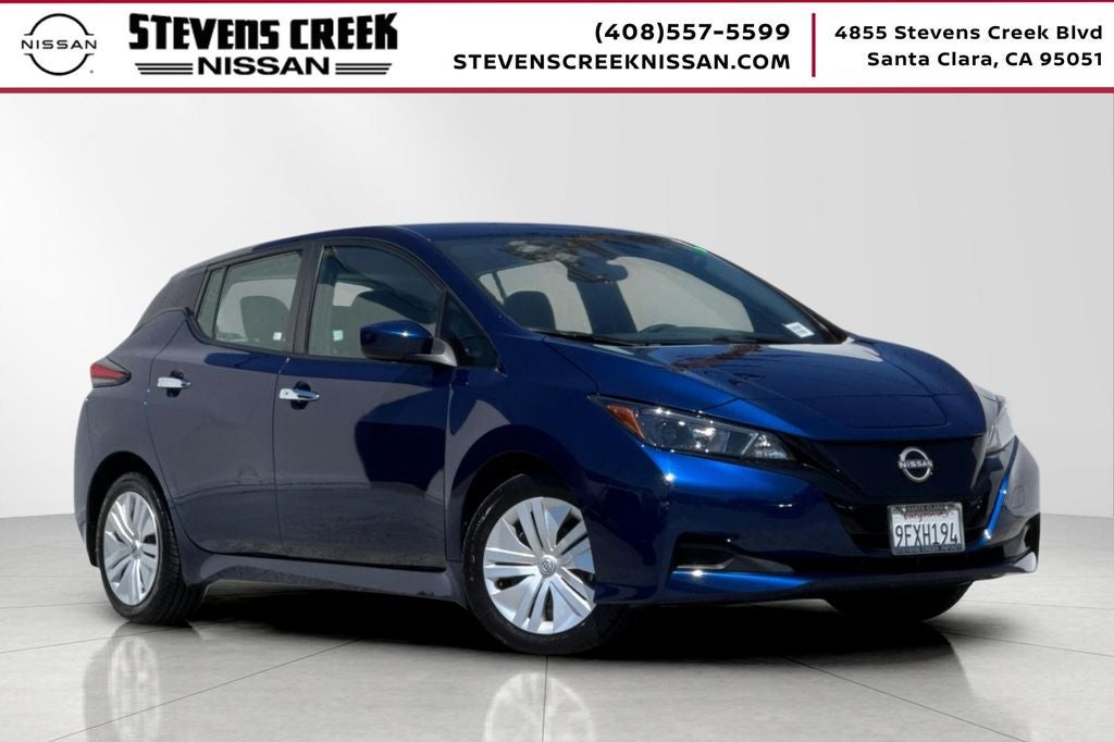 2023 Nissan Leaf S's photo