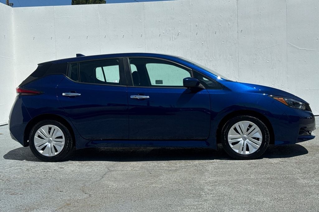 2023 Nissan Leaf S