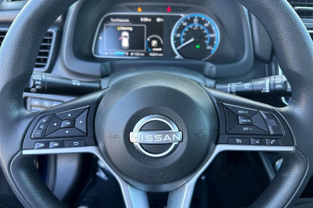 2025 Nissan Leaf S