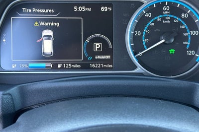 2025 Nissan Leaf S