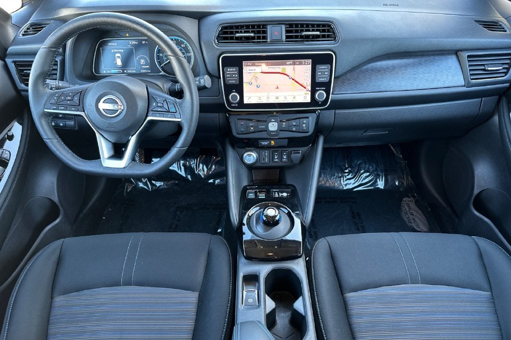 2025 Nissan Leaf SV Plus