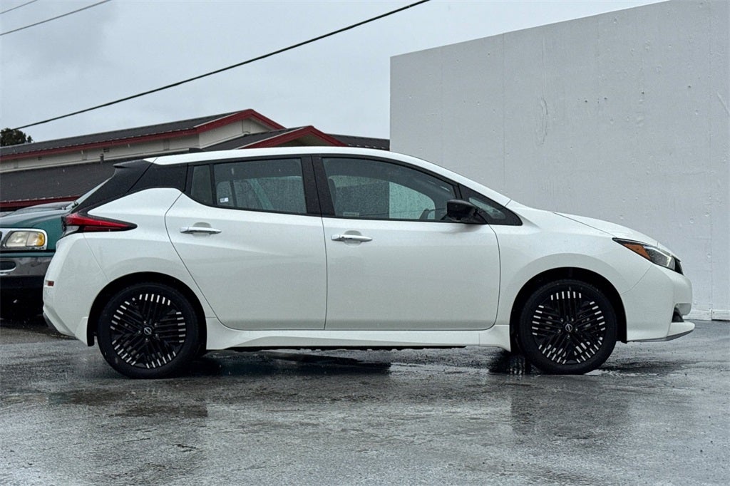 2024 Nissan Leaf SV Plus