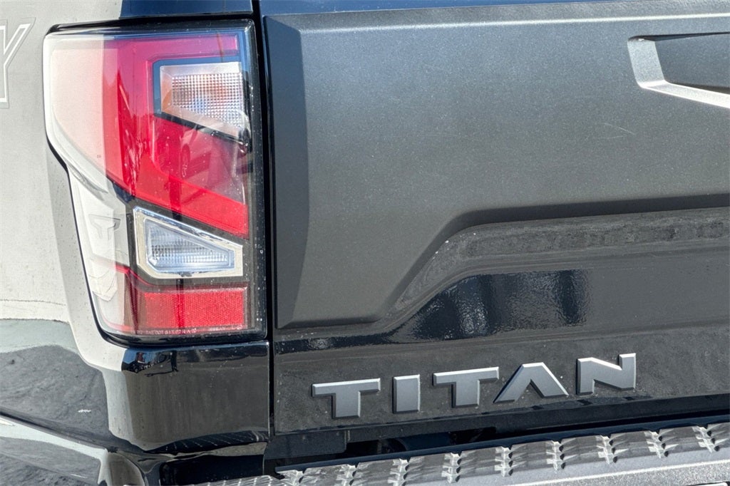 2024 Nissan Titan PRO-4X