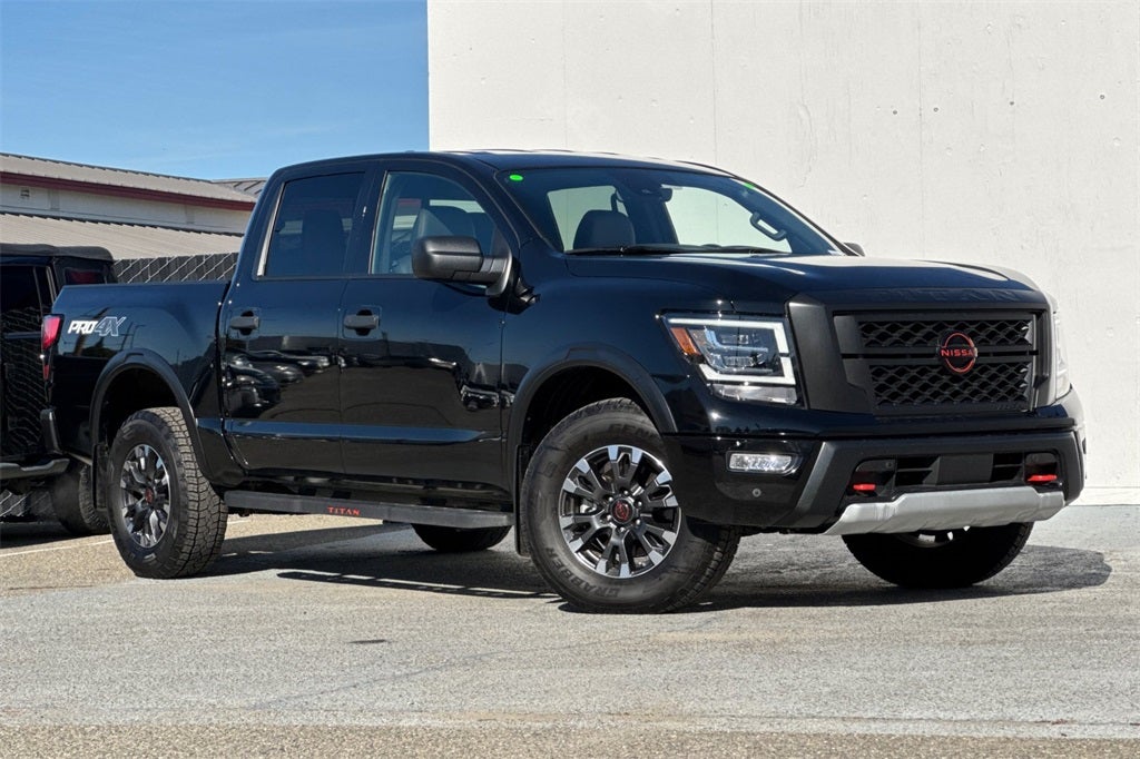 2024 Nissan Titan PRO-4X