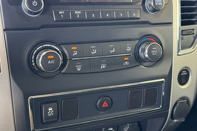 2017 Nissan Titan SV