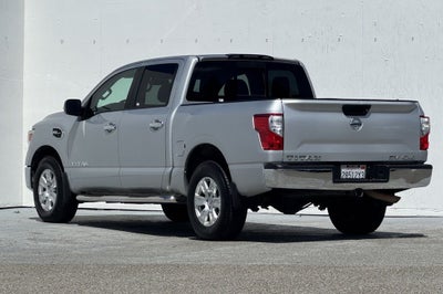 2017 Nissan Titan SV