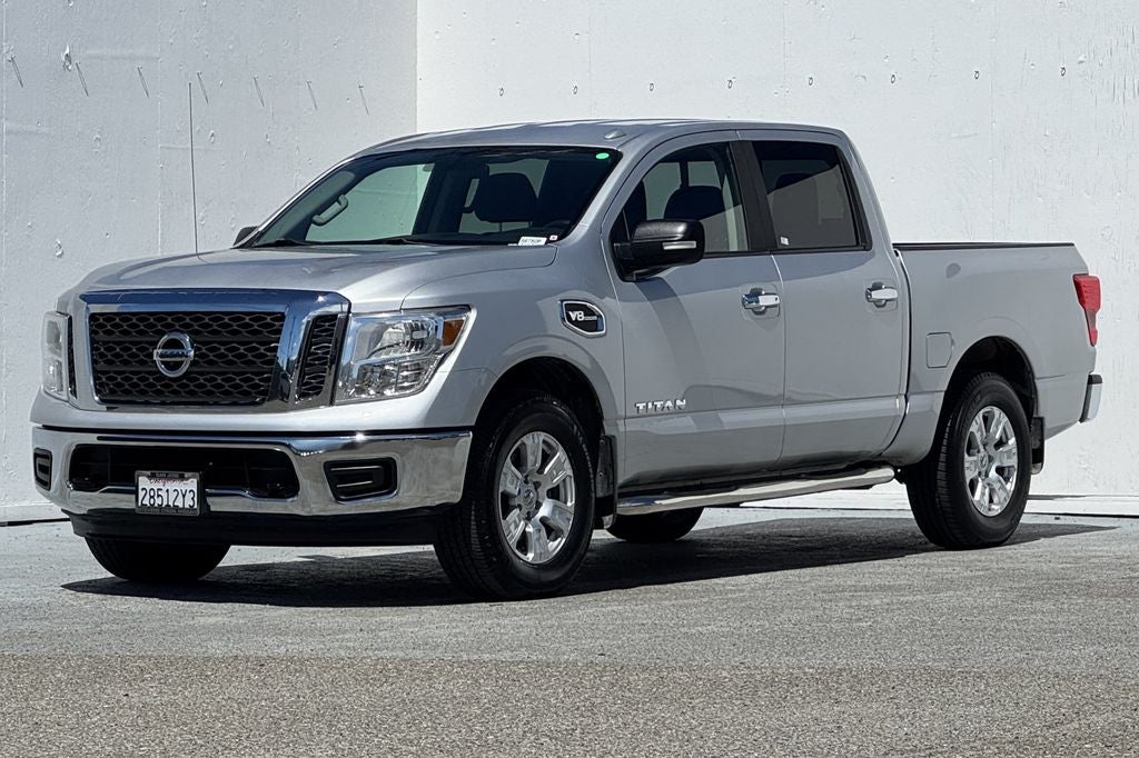 2017 Nissan Titan SV