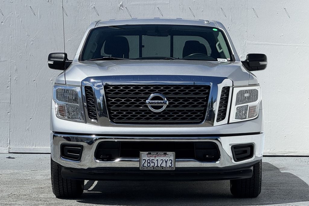 2017 Nissan Titan SV