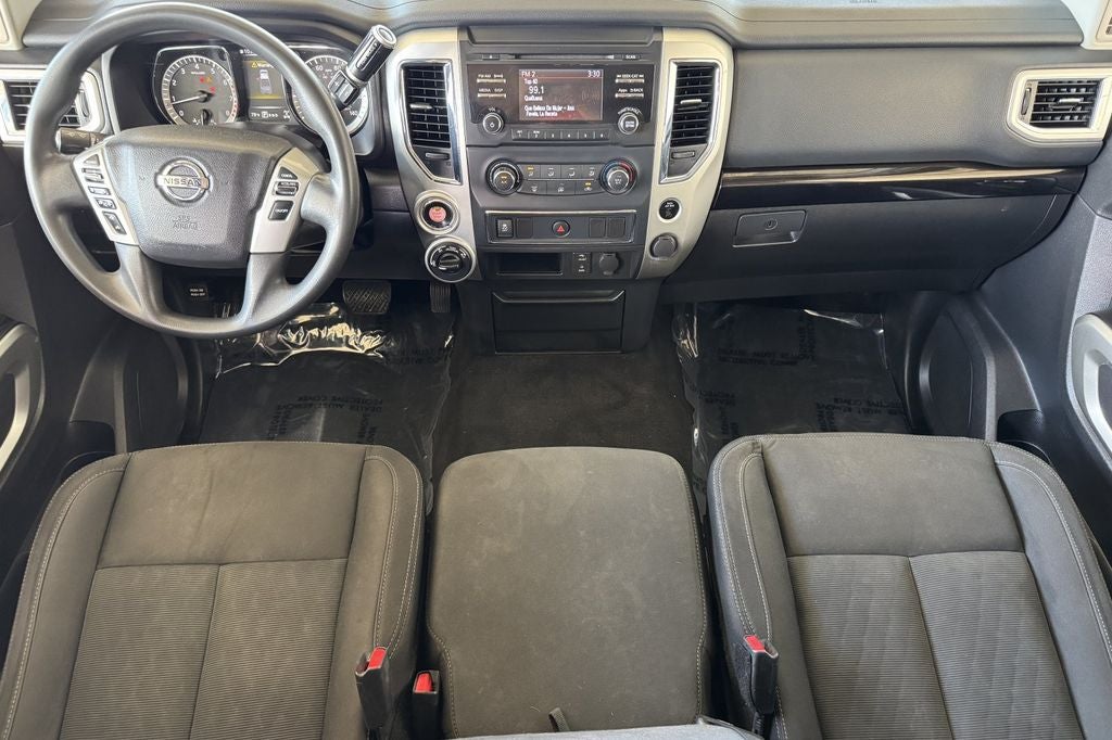2017 Nissan Titan SV