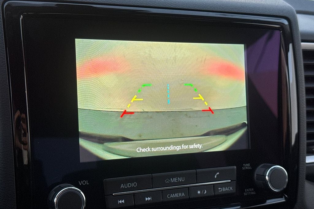 2024 Nissan Frontier SV