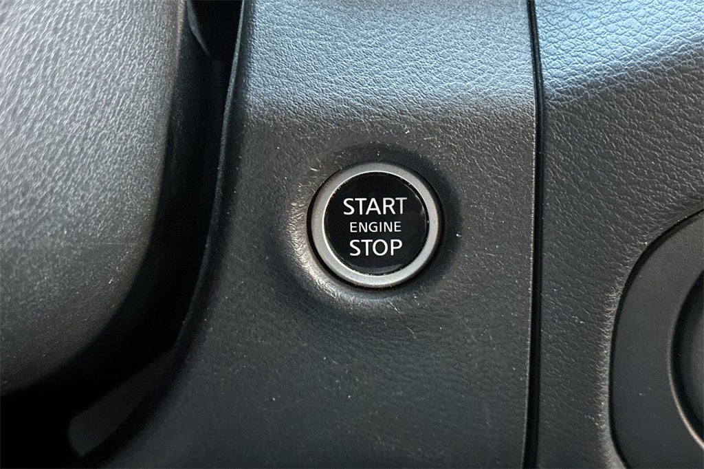 2023 Nissan Frontier PRO-X