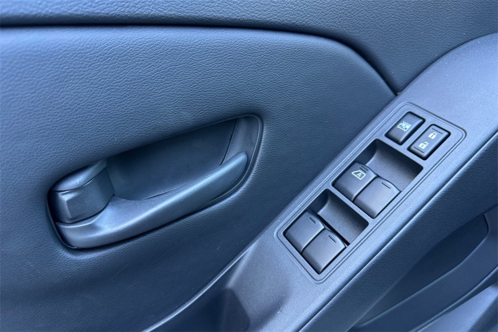 2025 Nissan Frontier S