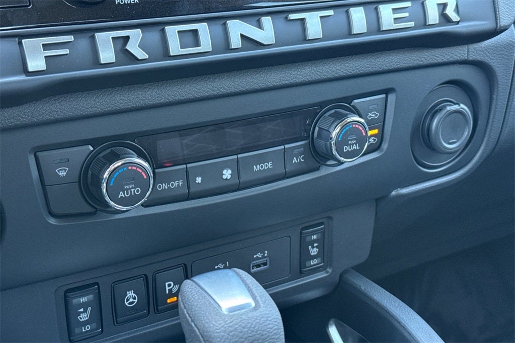 2026 Nissan Frontier SV