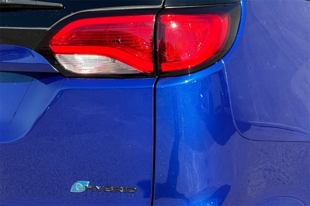 2020 Chrysler Pacifica Hybrid Limited