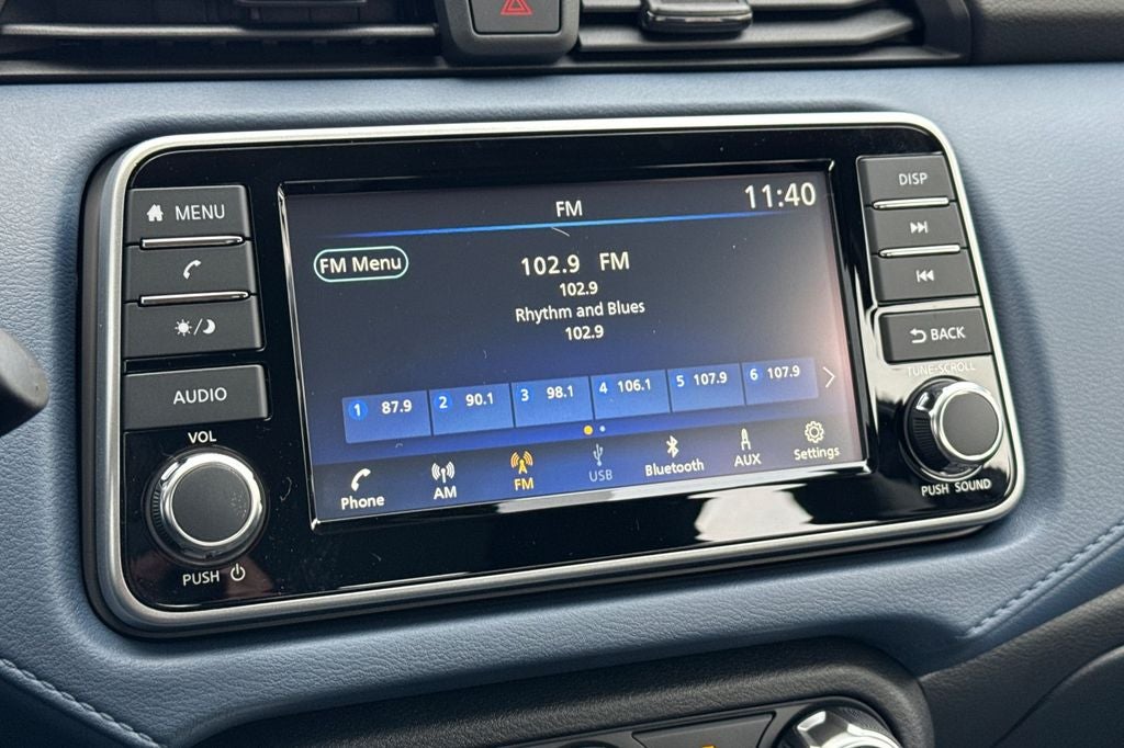 2025 Nissan Versa 1.6 SV