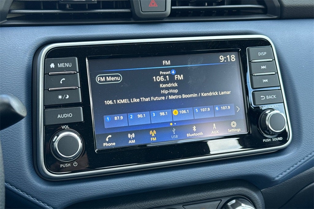 2025 Nissan Versa 1.6 SV