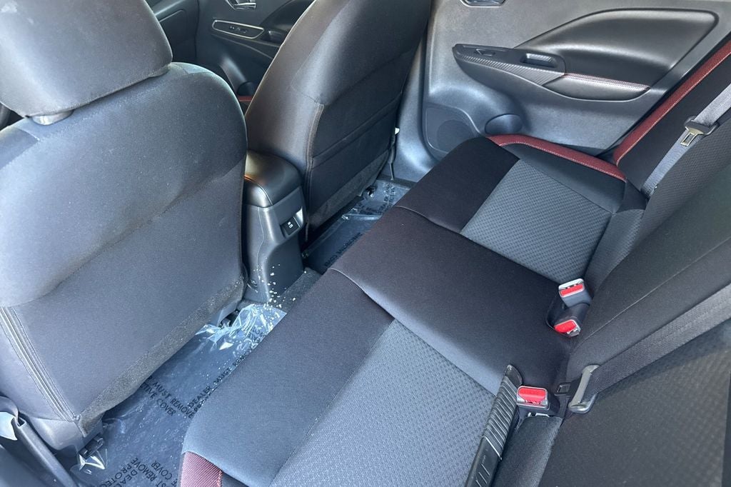 2023 Nissan Versa 1.6 SR