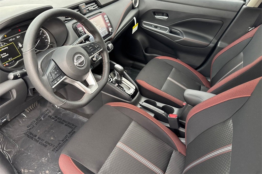 2025 Nissan Versa 1.6 SR