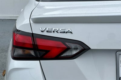 2025 Nissan Versa 1.6 SR