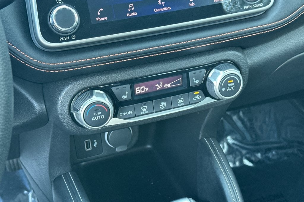2019 Nissan Kicks SR