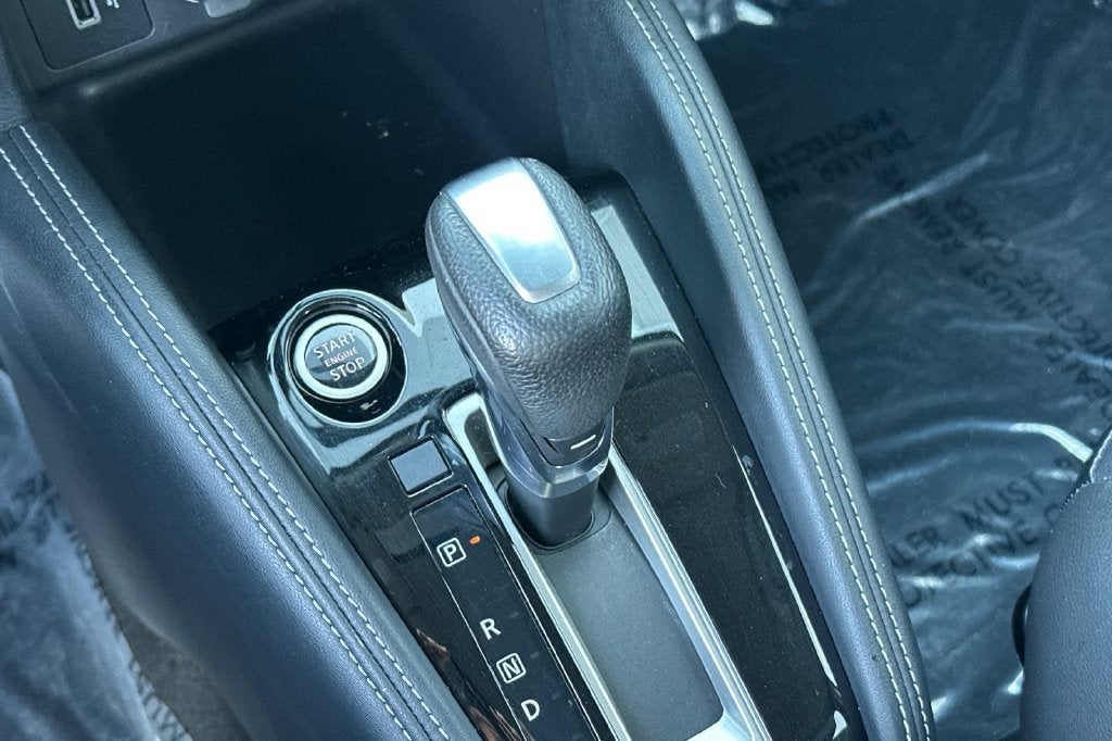 2019 Nissan Kicks SR