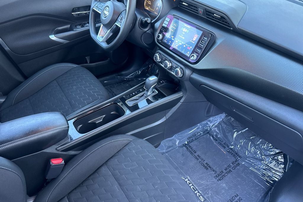 2023 Nissan Kicks SV