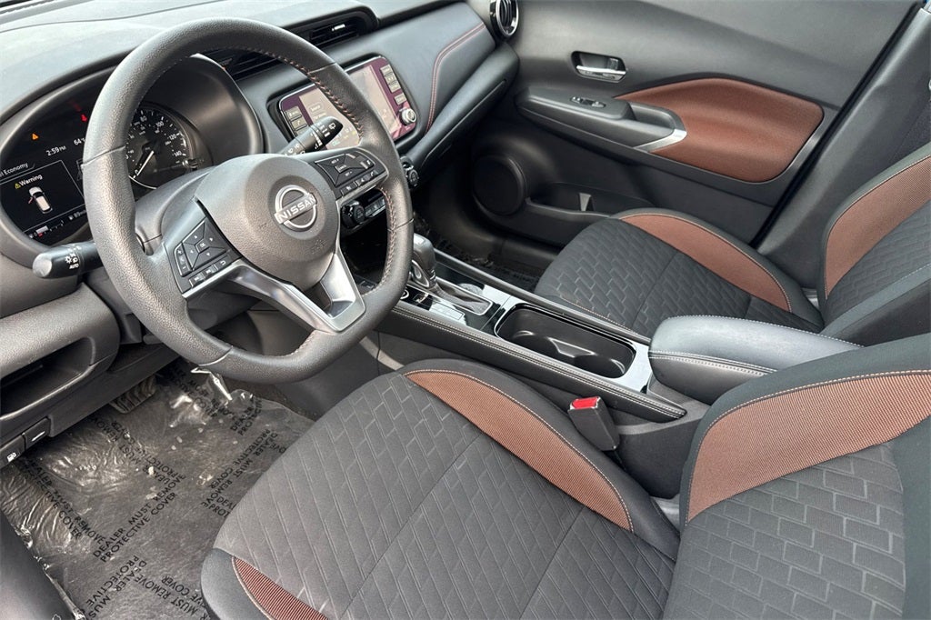 2024 Nissan Kicks SR