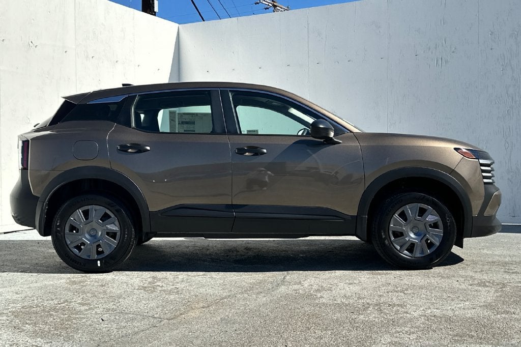 2027 Nissan Kicks S