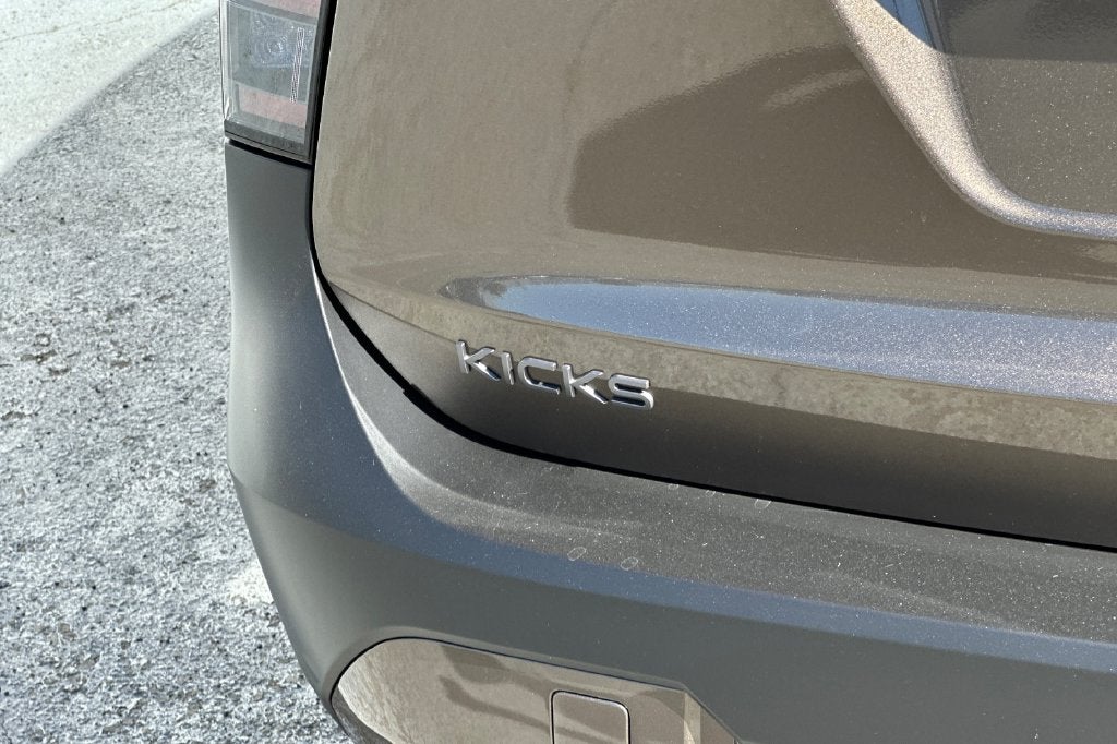 2027 Nissan Kicks S