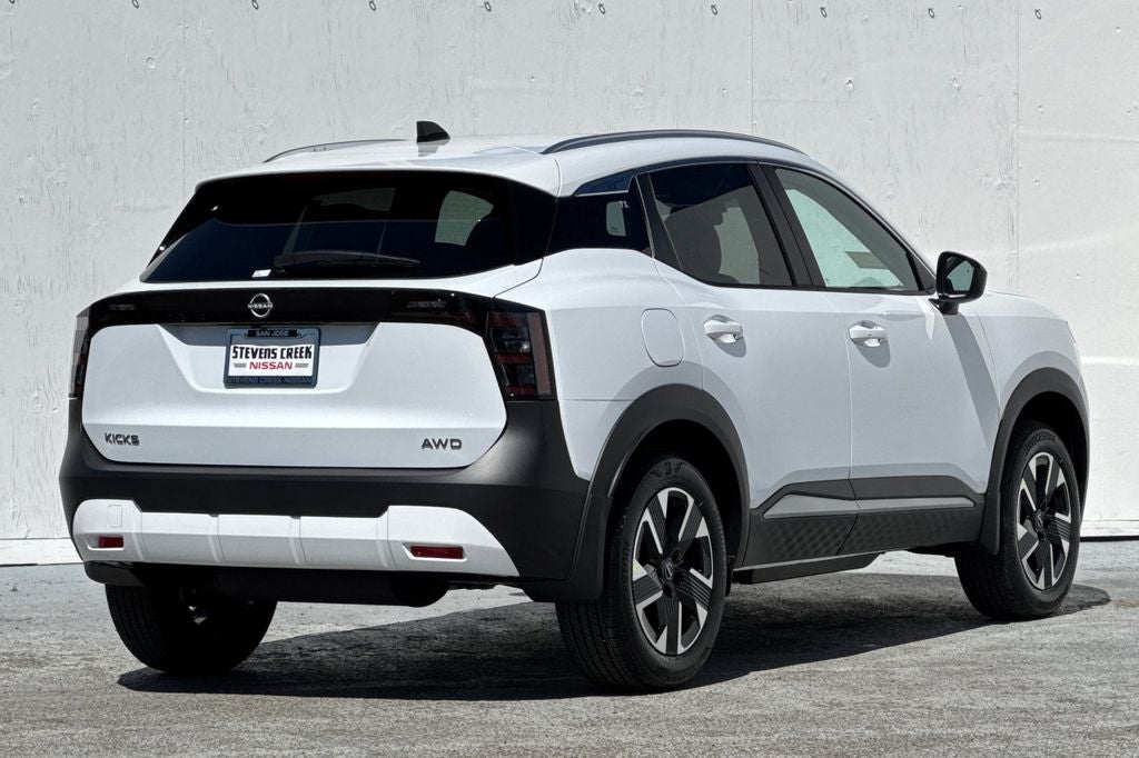 2027 Nissan Kicks SV