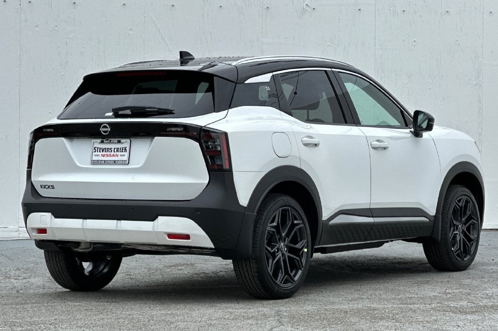 2027 Nissan Kicks SR