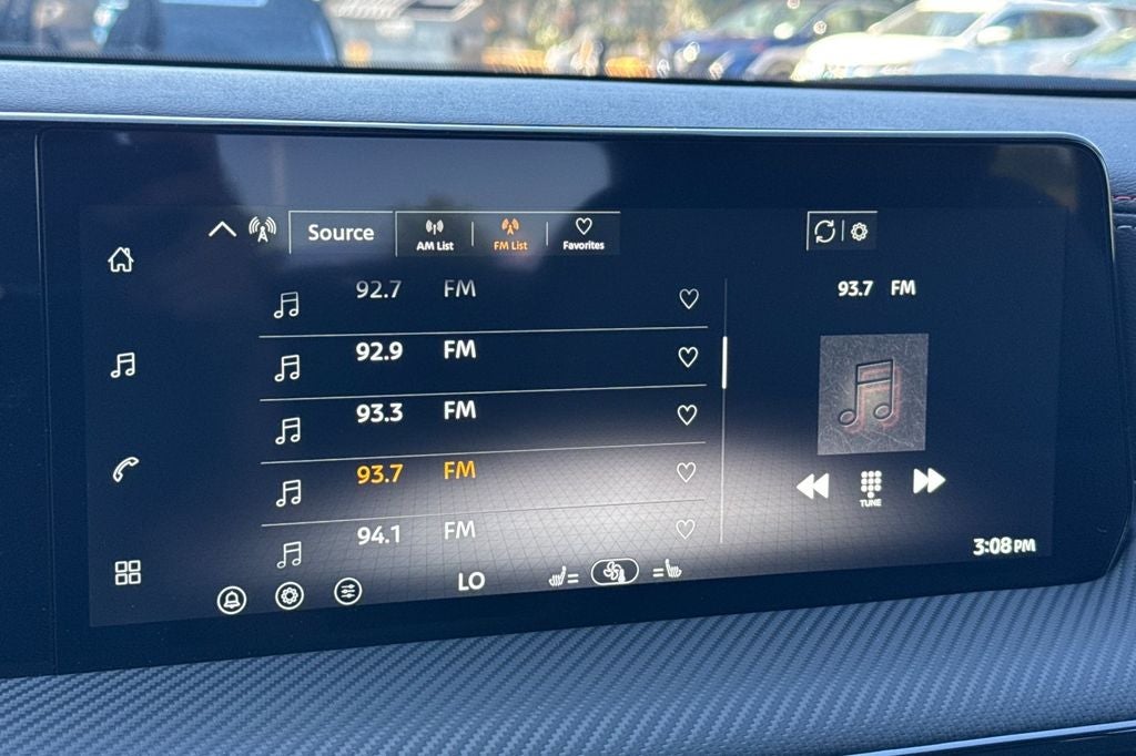 2027 Nissan Kicks SR
