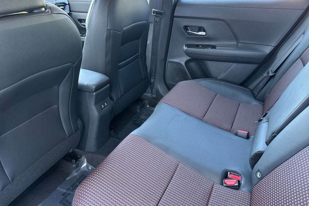 2027 Nissan Kicks SR