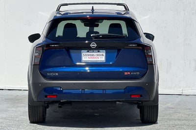 2025 Nissan Kicks SR