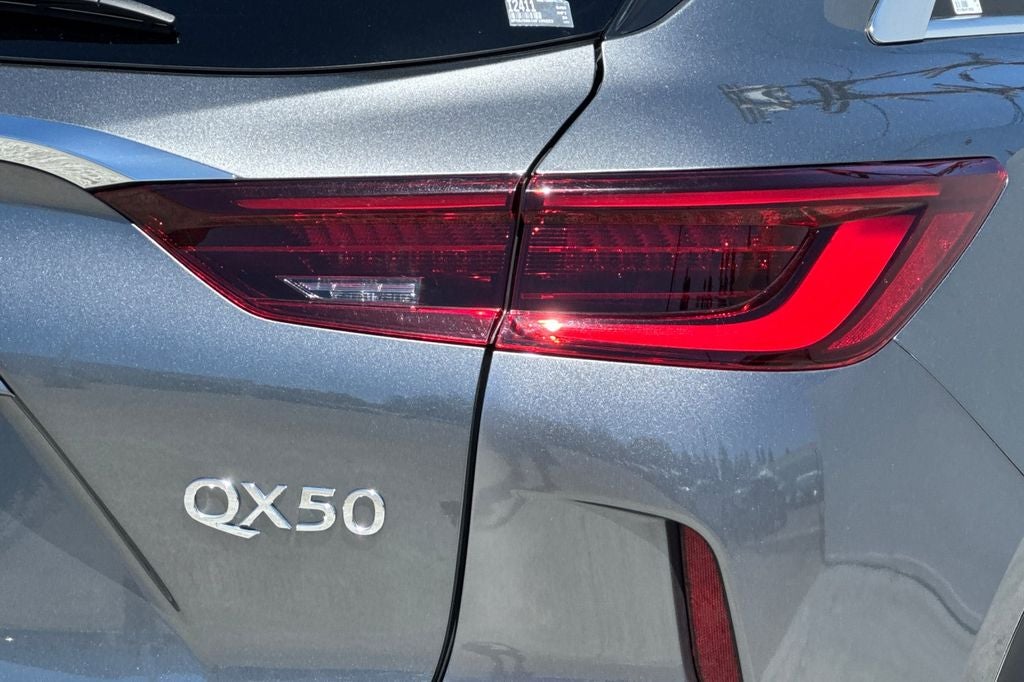 2024 INFINITI QX50 LUXE