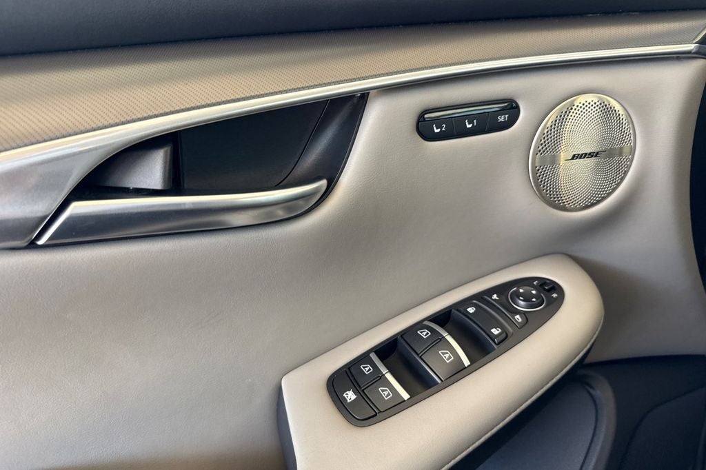2023 INFINITI QX50 LUXE