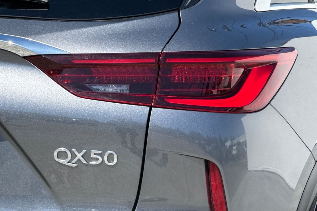 2023 INFINITI QX50 LUXE