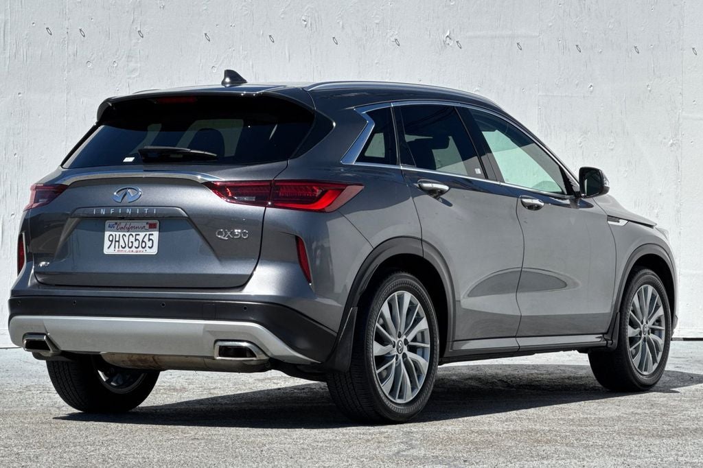 2023 INFINITI QX50 LUXE