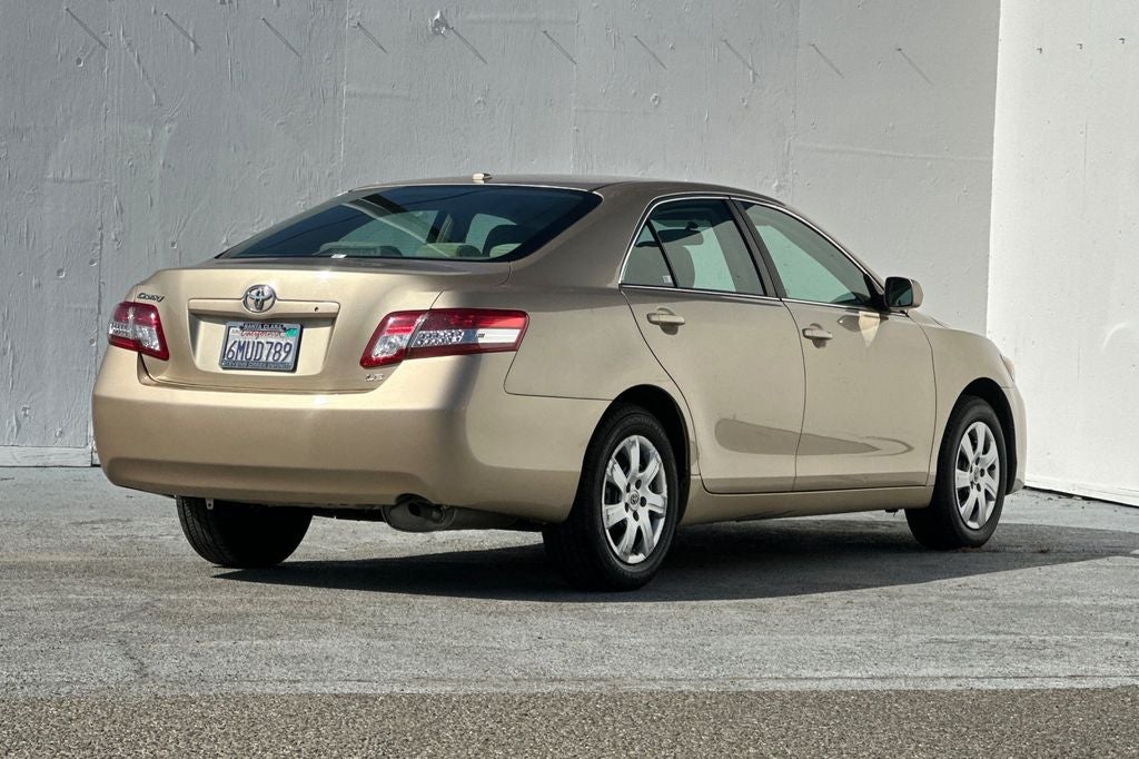 2011 Toyota Camry LE