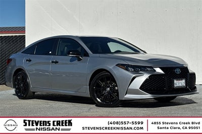 2022 Toyota Avalon Hybrid XSE