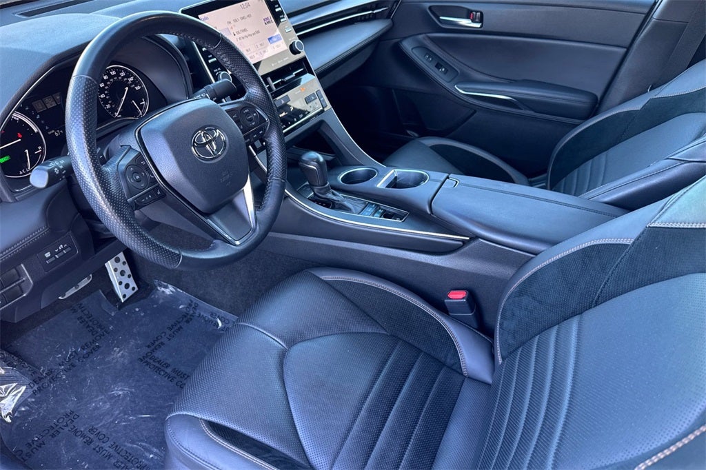 2022 Toyota Avalon Hybrid XSE